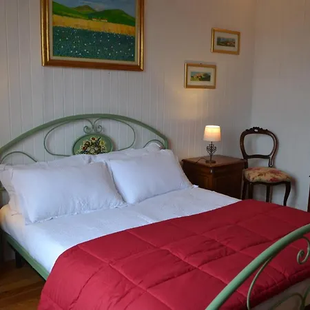 فندق مبيت وإفطار La Contea 4*