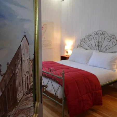 فندق مبيت وإفطار La Contea 4*