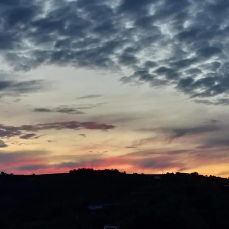 La Contea Bed & Breakfast 4*