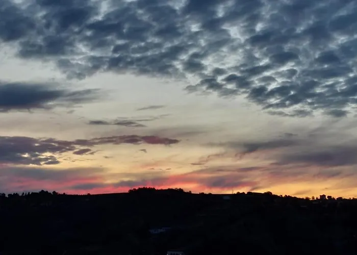 La Contea Bed & Breakfast 4*